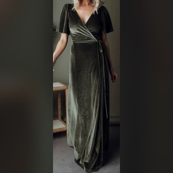 Baltic Born Meghan Olive Velvet Wrap Maxi Dress NWT - Picture 1 of 4
